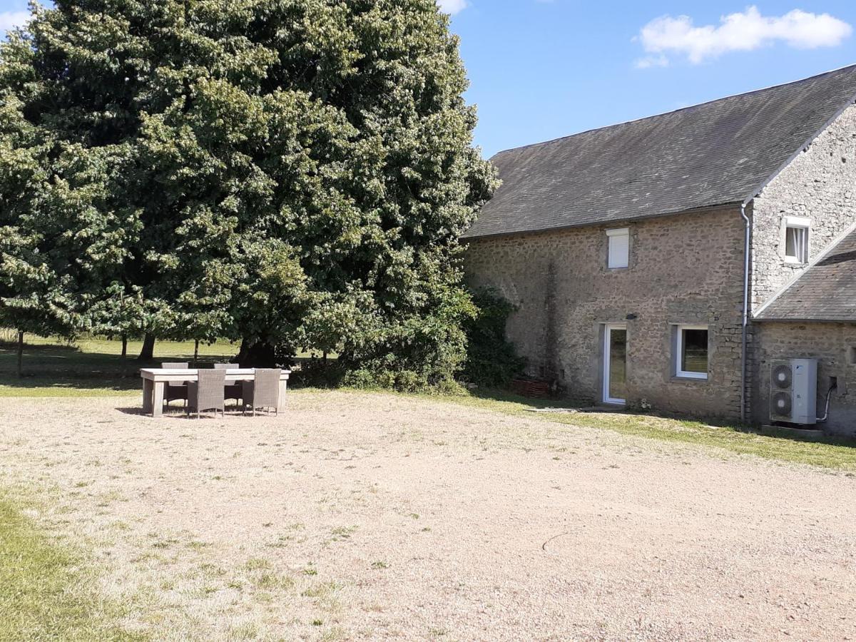 Gite Le Tilleul De La Fontaine Alluy Zewnętrze zdjęcie